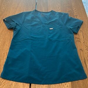 Women's Figs scrub top size large limited color!!
